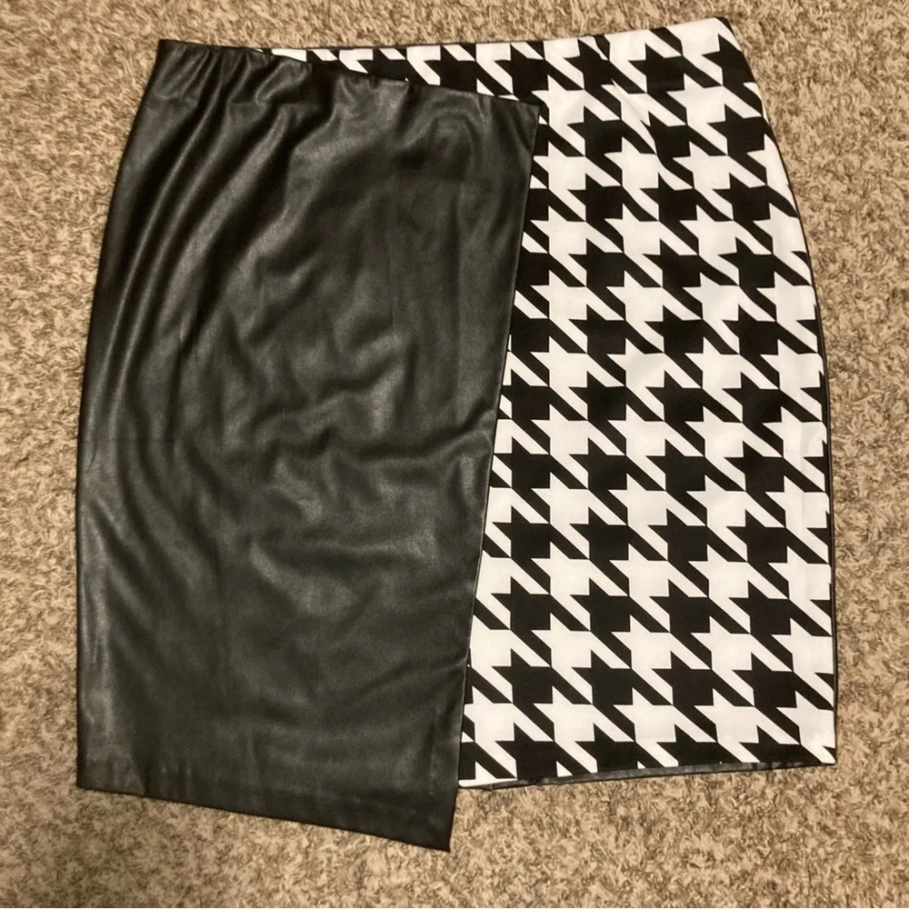 *NWT* Ashley Stewart Black & White Pleather/Fabric Skirt, Sz 22-24, fits 3X, NEW - Picture 5 of 13